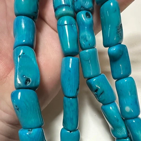 Blue Dyed Coral Studio Barse (Turquoise color) Necklace with Bead - Picture 5 of 12